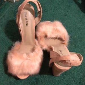 Fur front heels